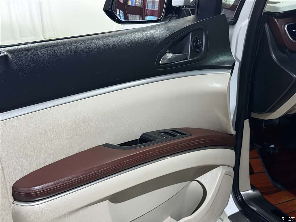 Buick GL8, 2019 29