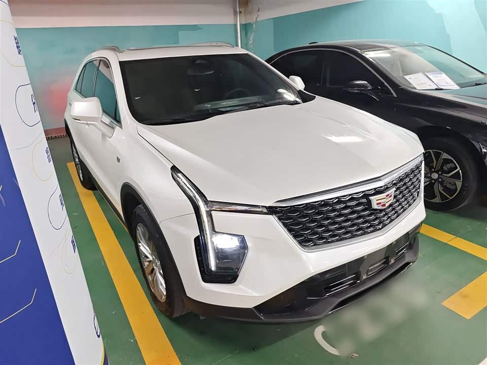 Cadillac XT4