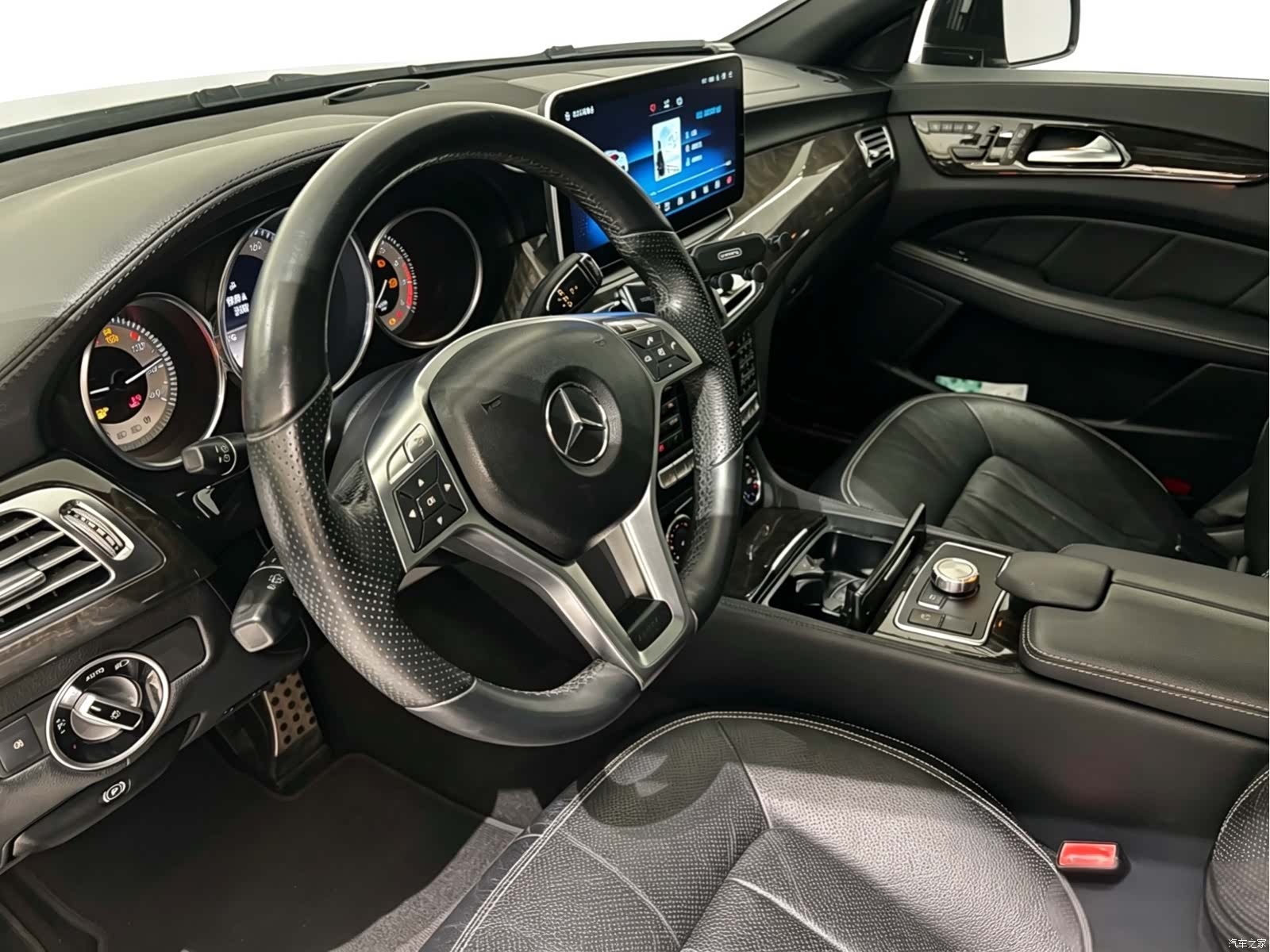 Mercedes-Benz CLS, 2013 7