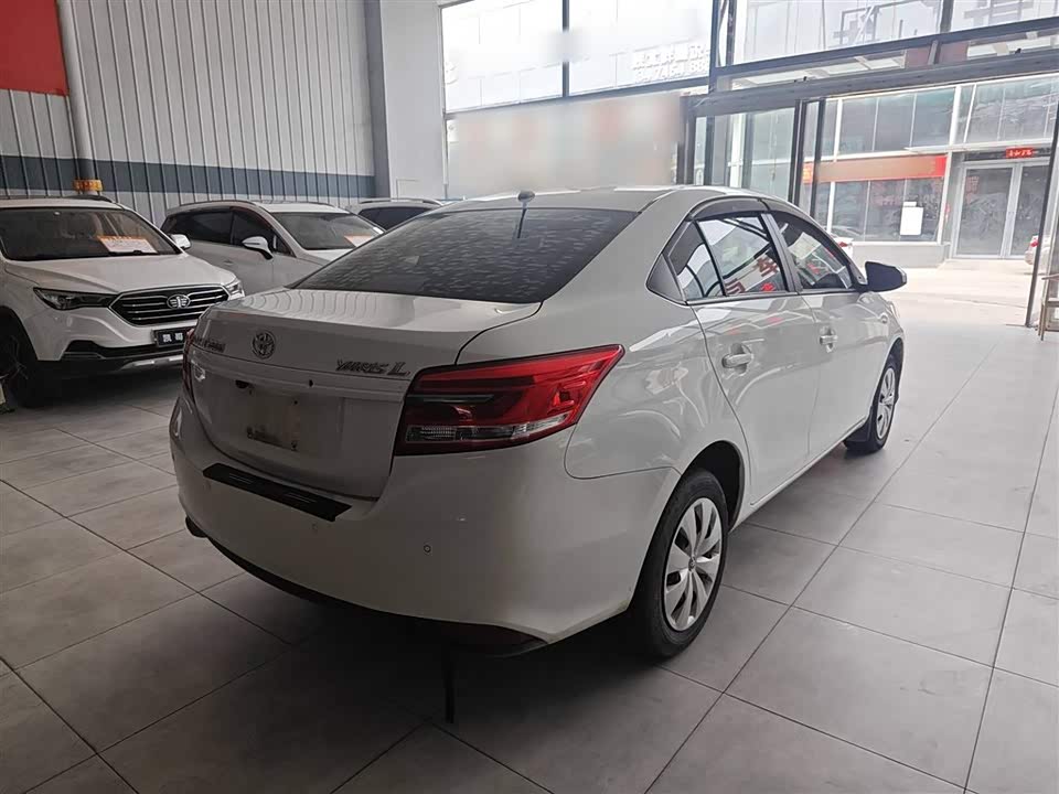 Toyota YARiS L to enjoy Toyota YARiS L to enjoy