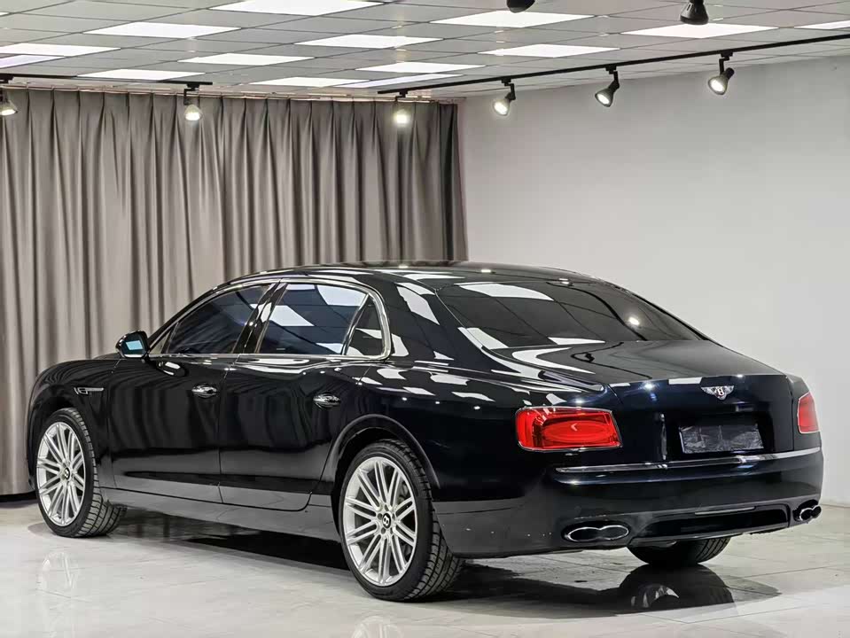 Bentley Flying