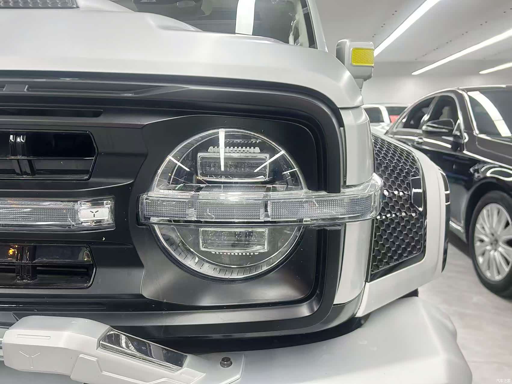 Tank 300, 2022 28