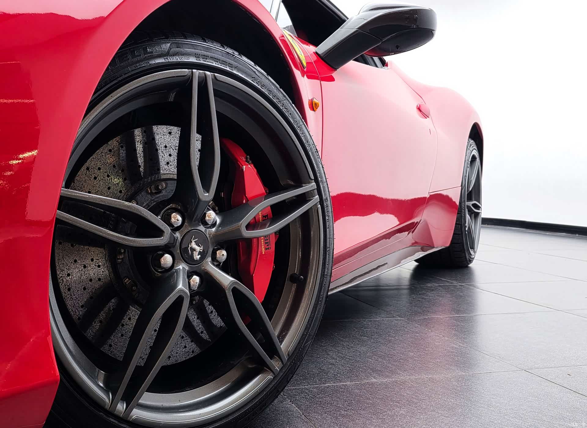 Ferrari 458, 2013 4