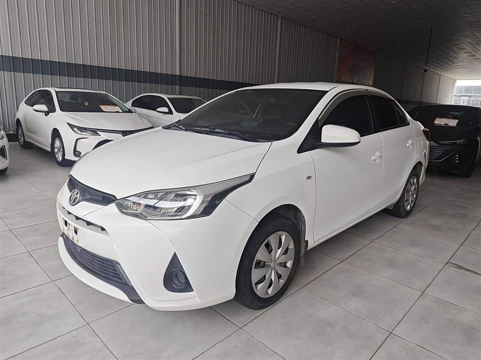 Toyota YARiS L to enjoy Toyota YARiS L to enjoy