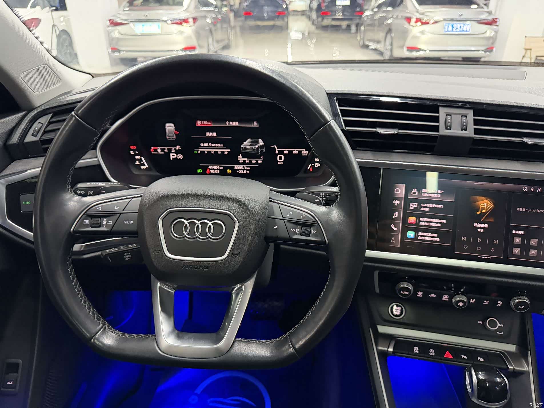 Audi Q3, 2022 13