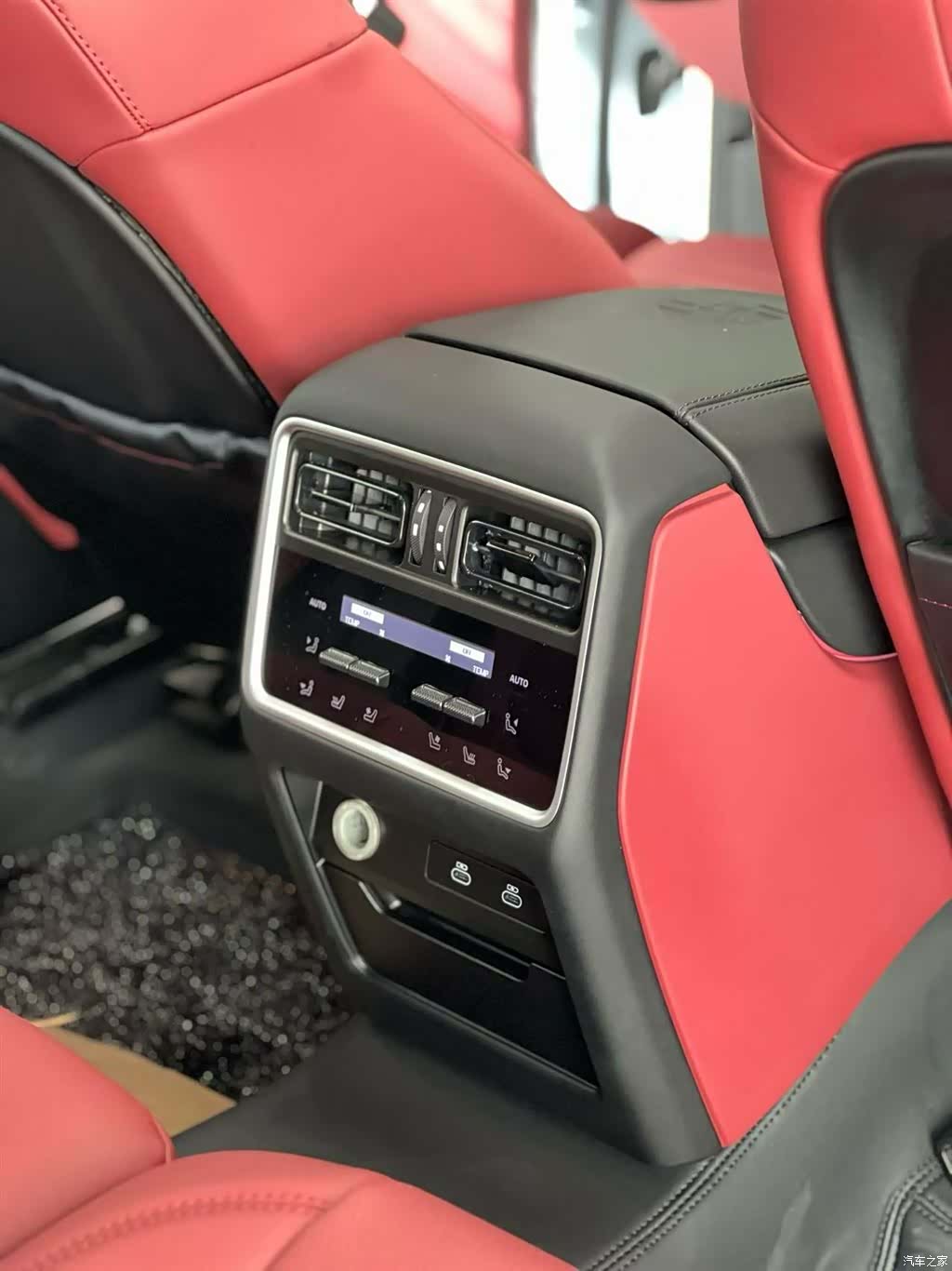 Porsche Cayenne, 2012 10