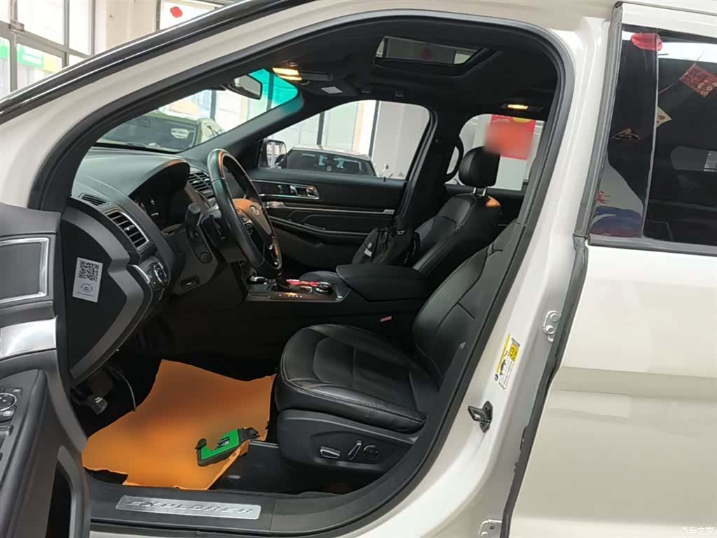 Ford Explorer, 2017 15