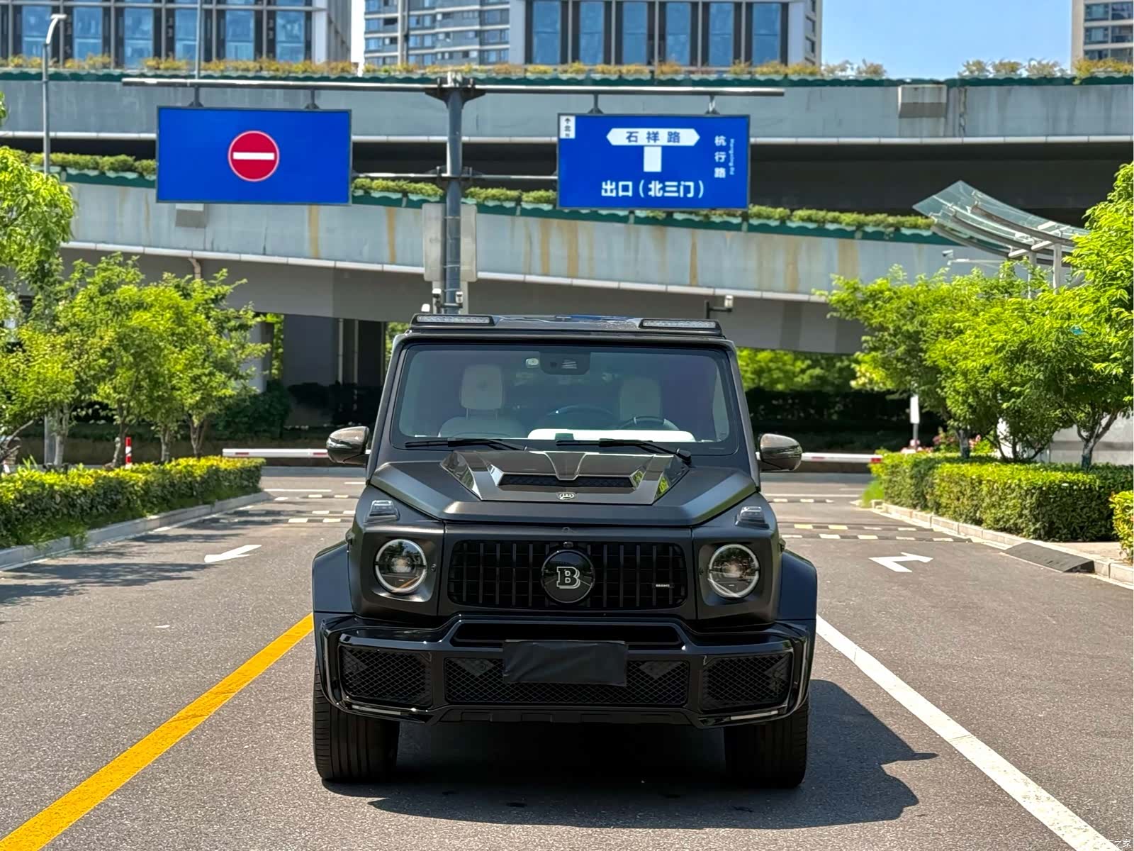 Mercedes-Benz G-Class, 2023 1
