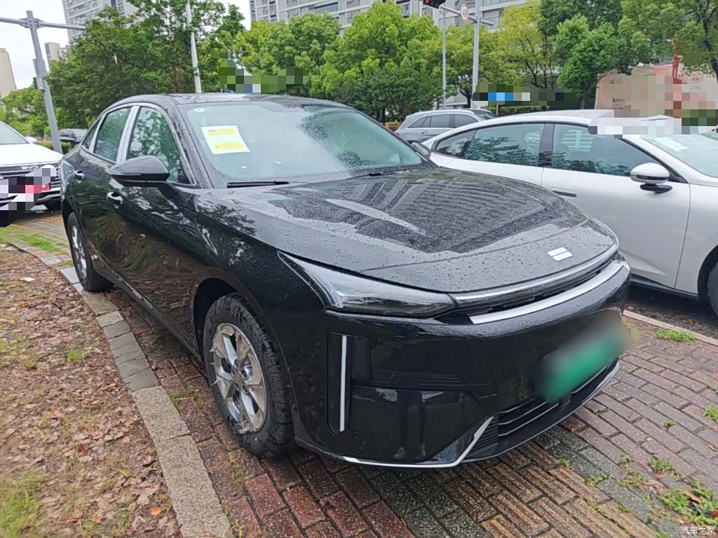 Geely Galaxy L6, 2025 4