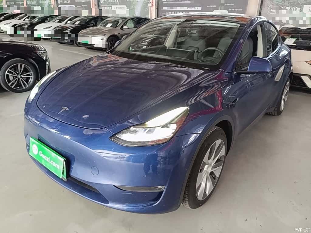 Tesla Model Y, 2021 1