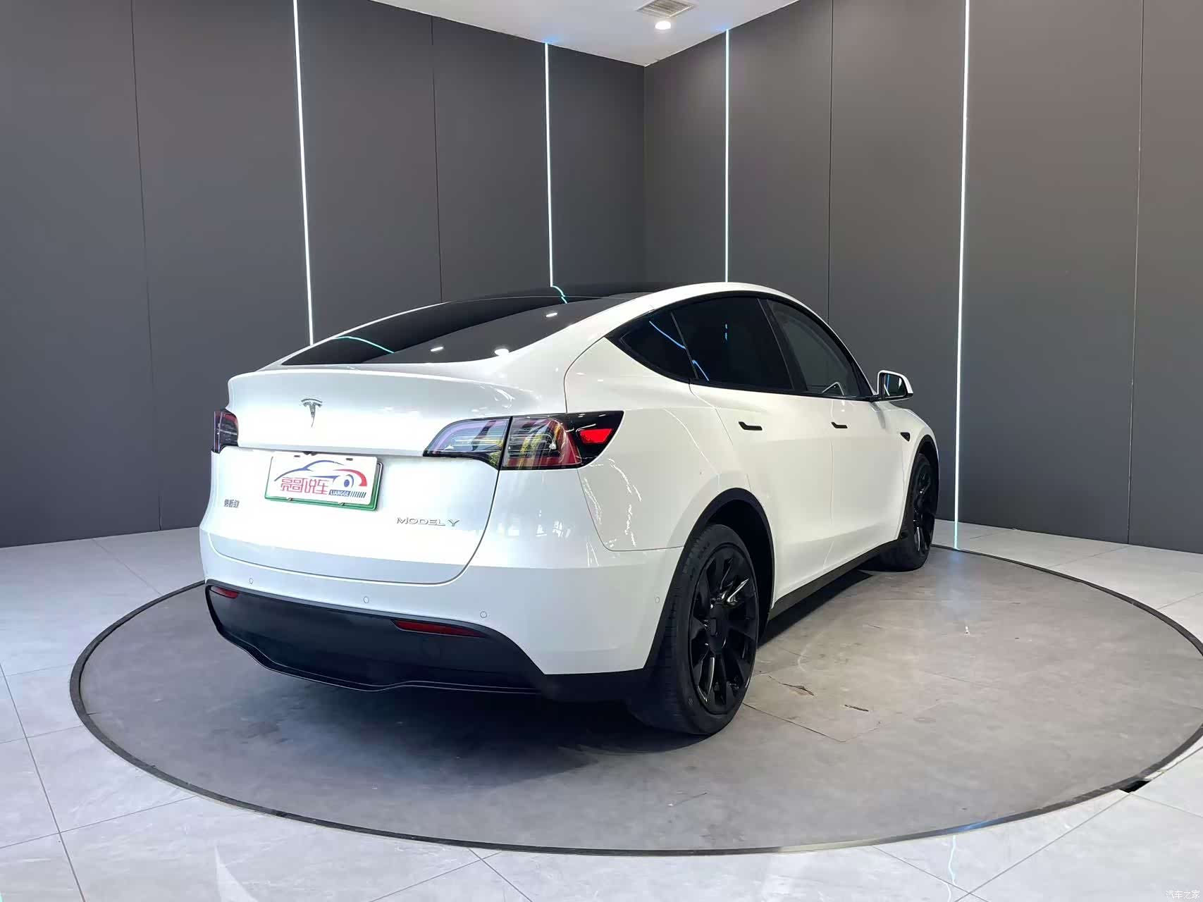 Tesla Model Y, 2021 6