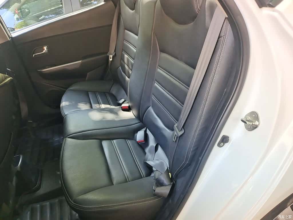 Kia K2, 2015 15
