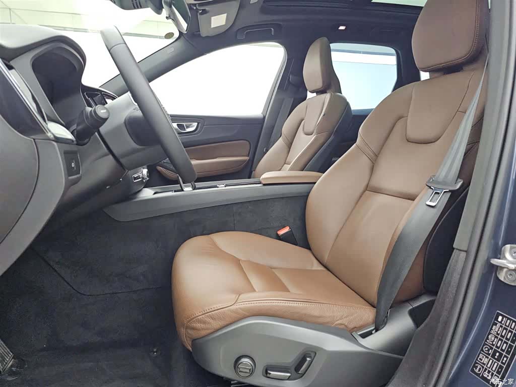 Volvo XC60, 2023 9
