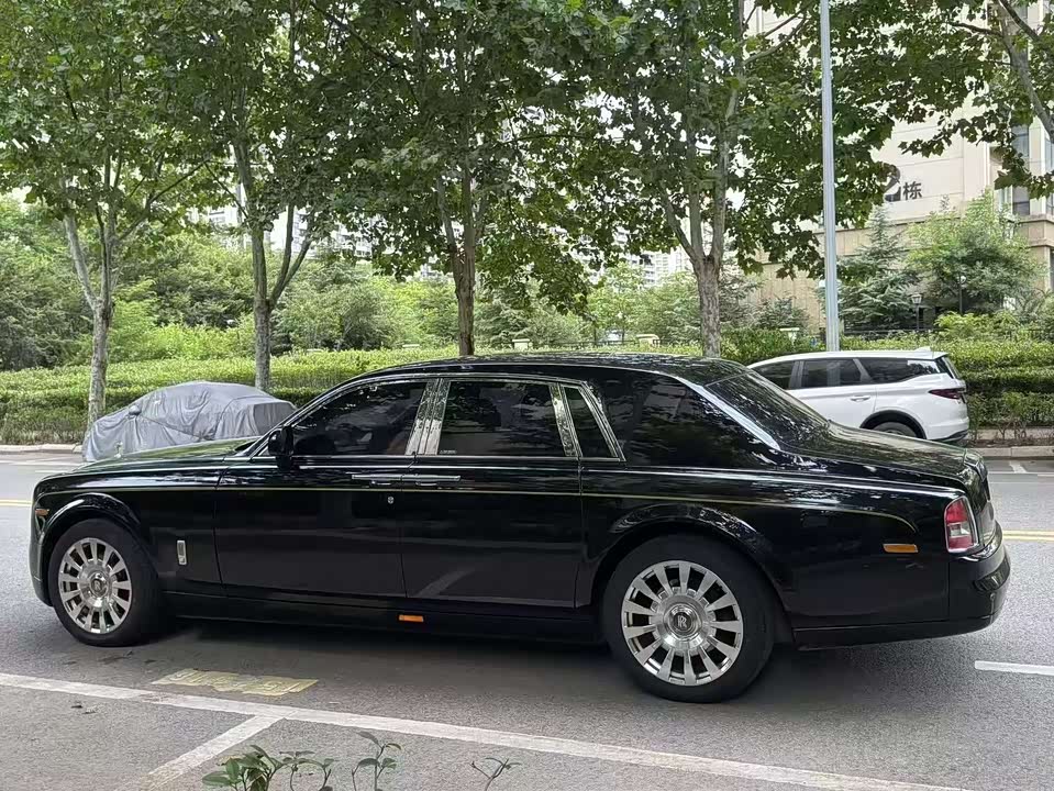 Rolls-Royce Phantom