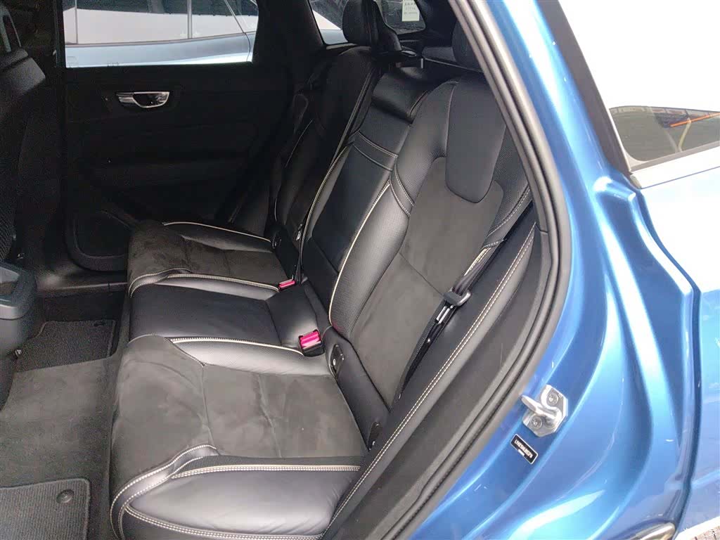 Volvo XC60, 2018 13