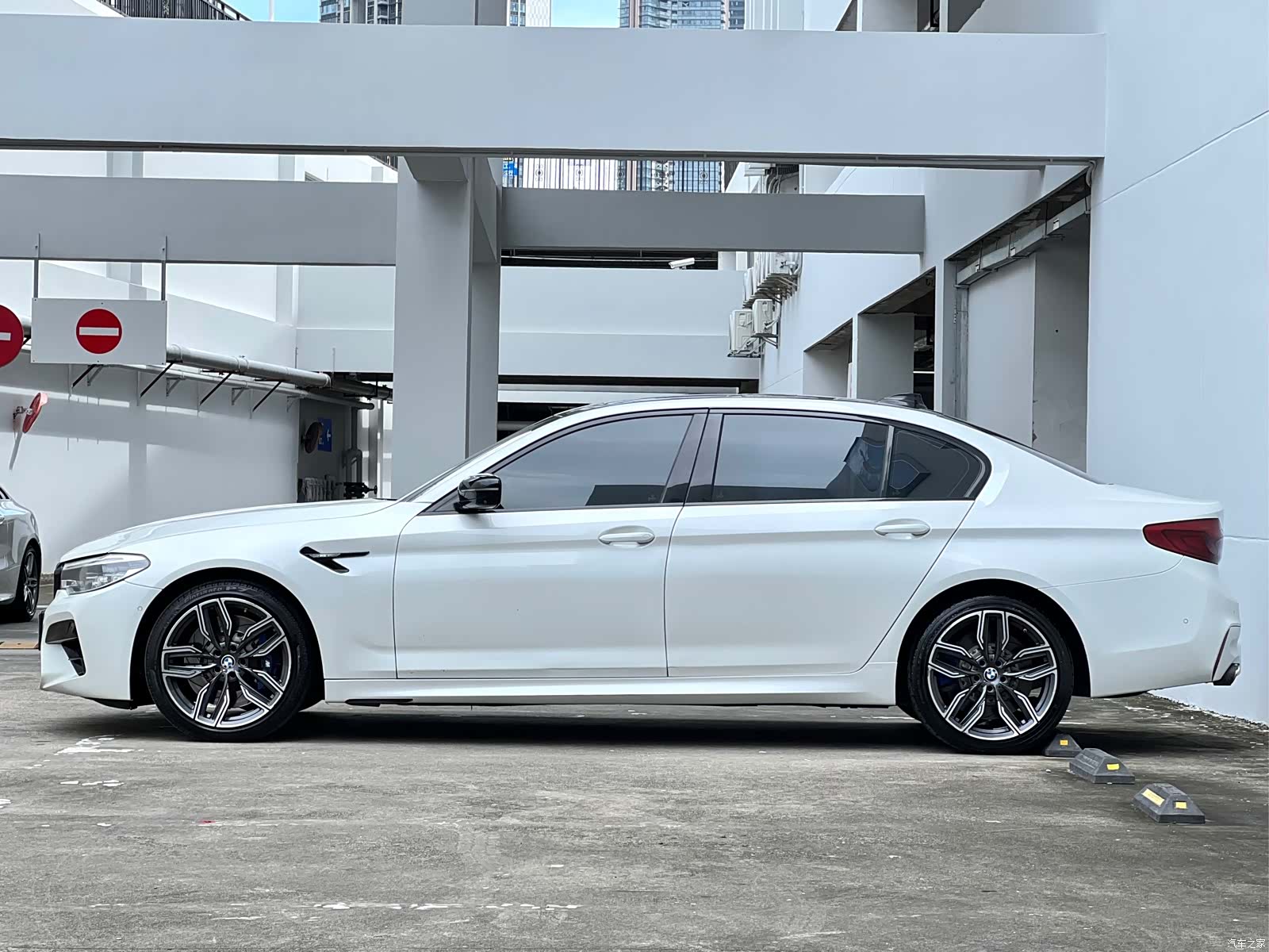 BMW 5 Series, 2019 3