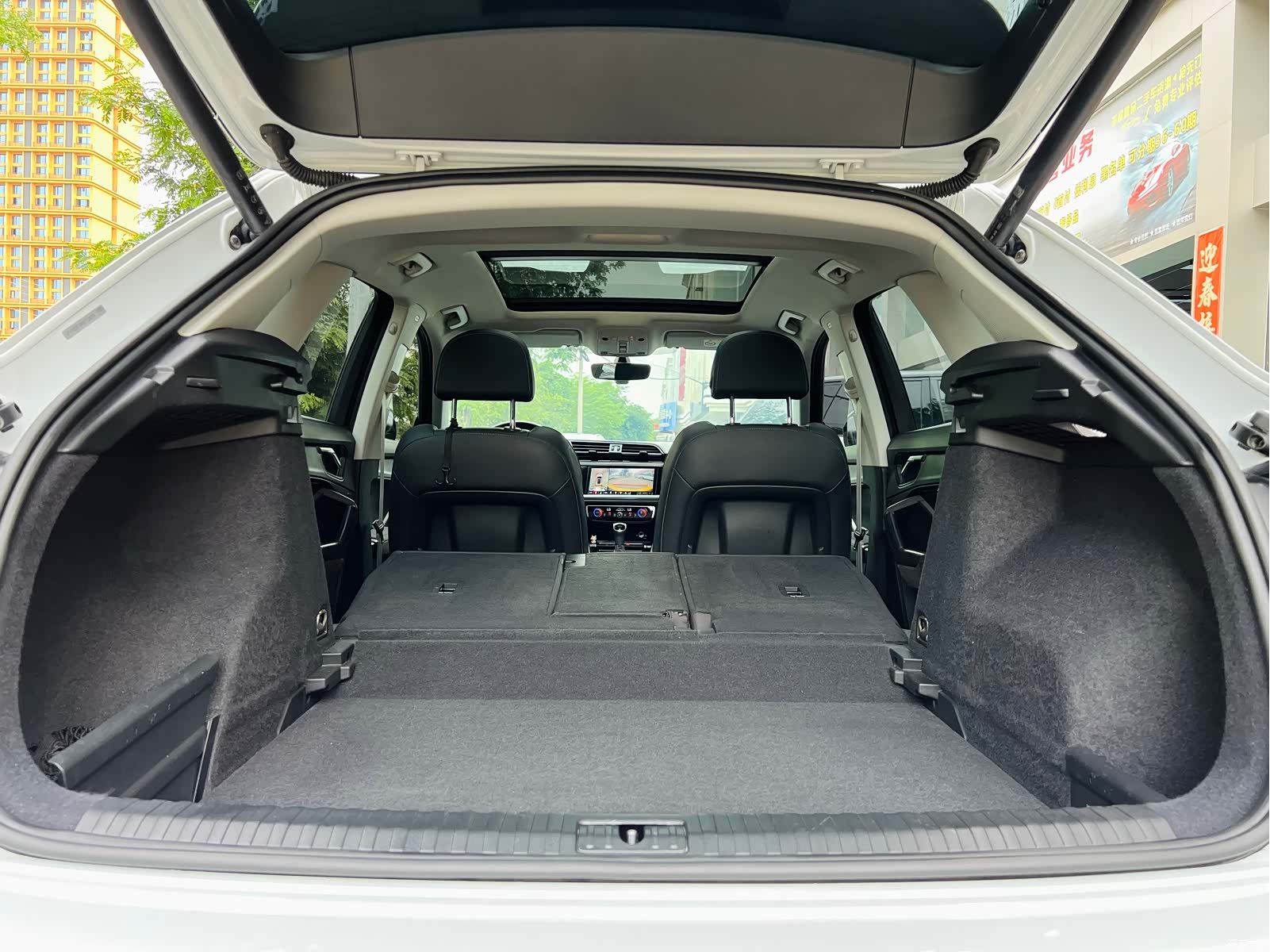 Audi Q3, 2022 10