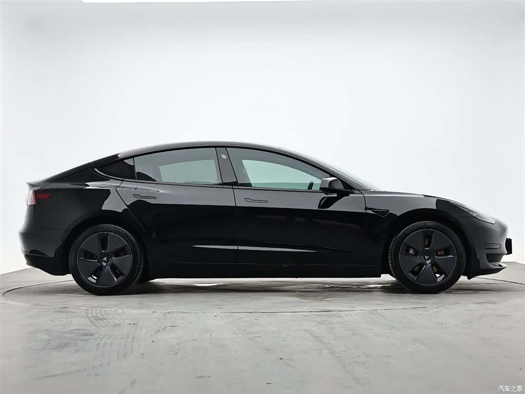 Tesla Model 3, 2023 все фото