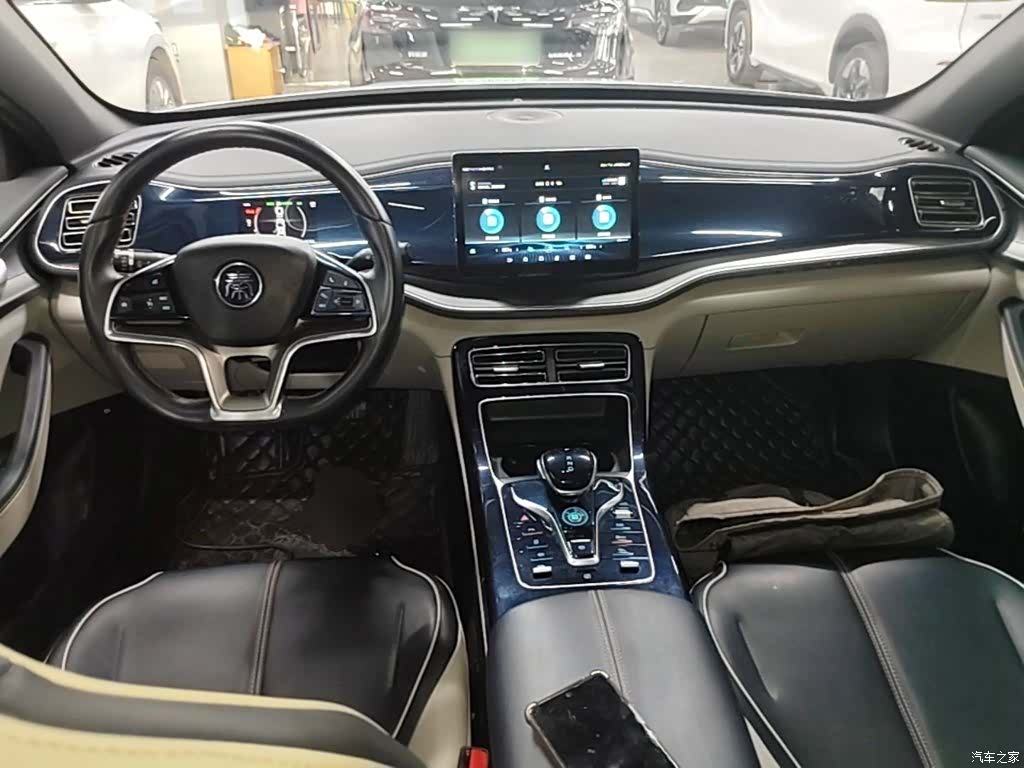 BYD Qin, 2023 10