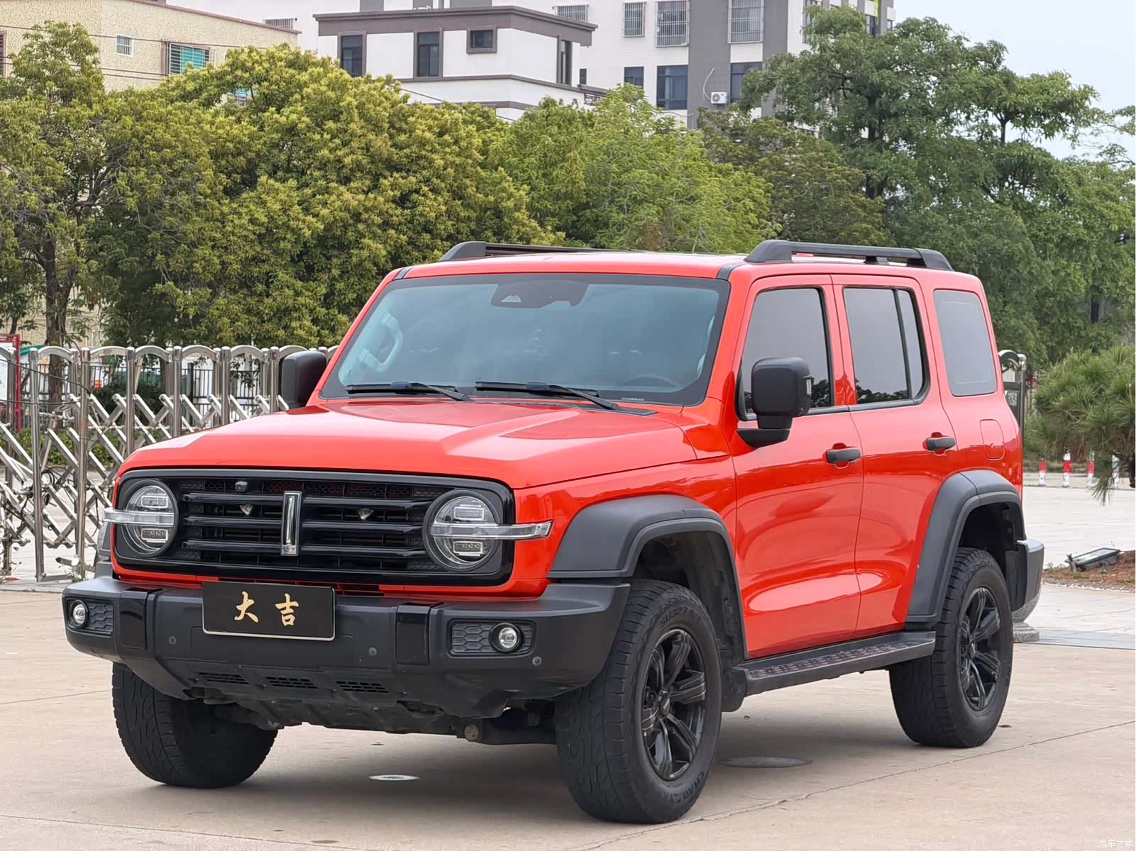 Tank 300, 2021 1