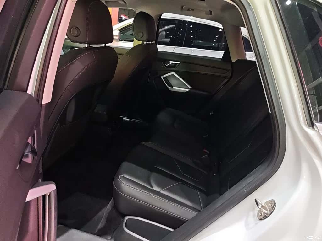 Audi Q3, 2021 2
