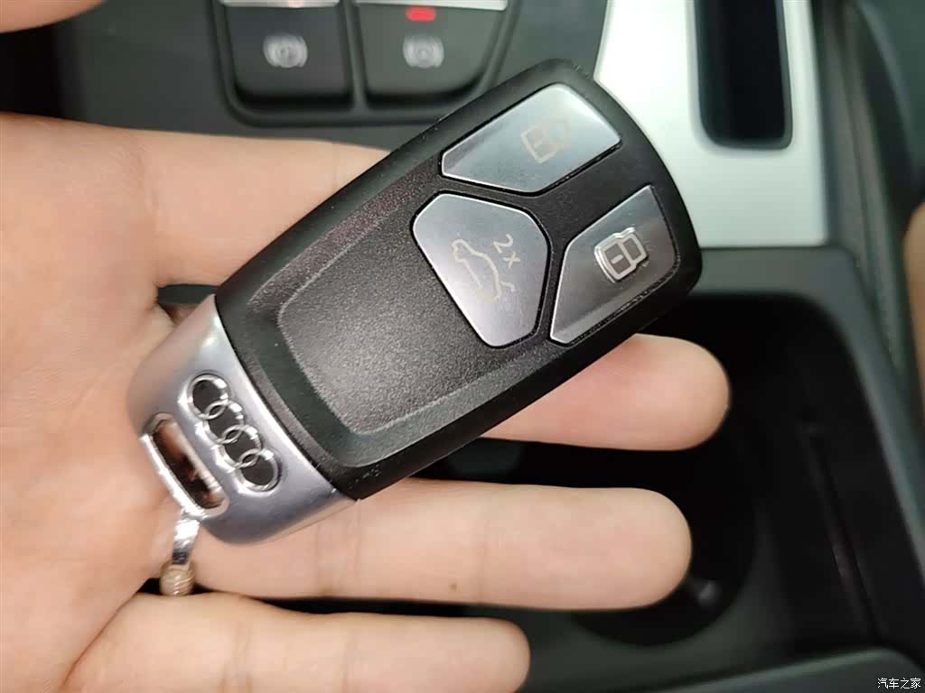 Audi Q5L, 2021 9