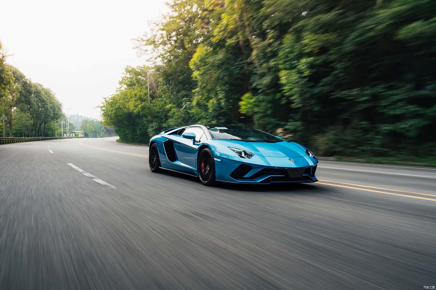 Lamborghini Aventador, 2019 21