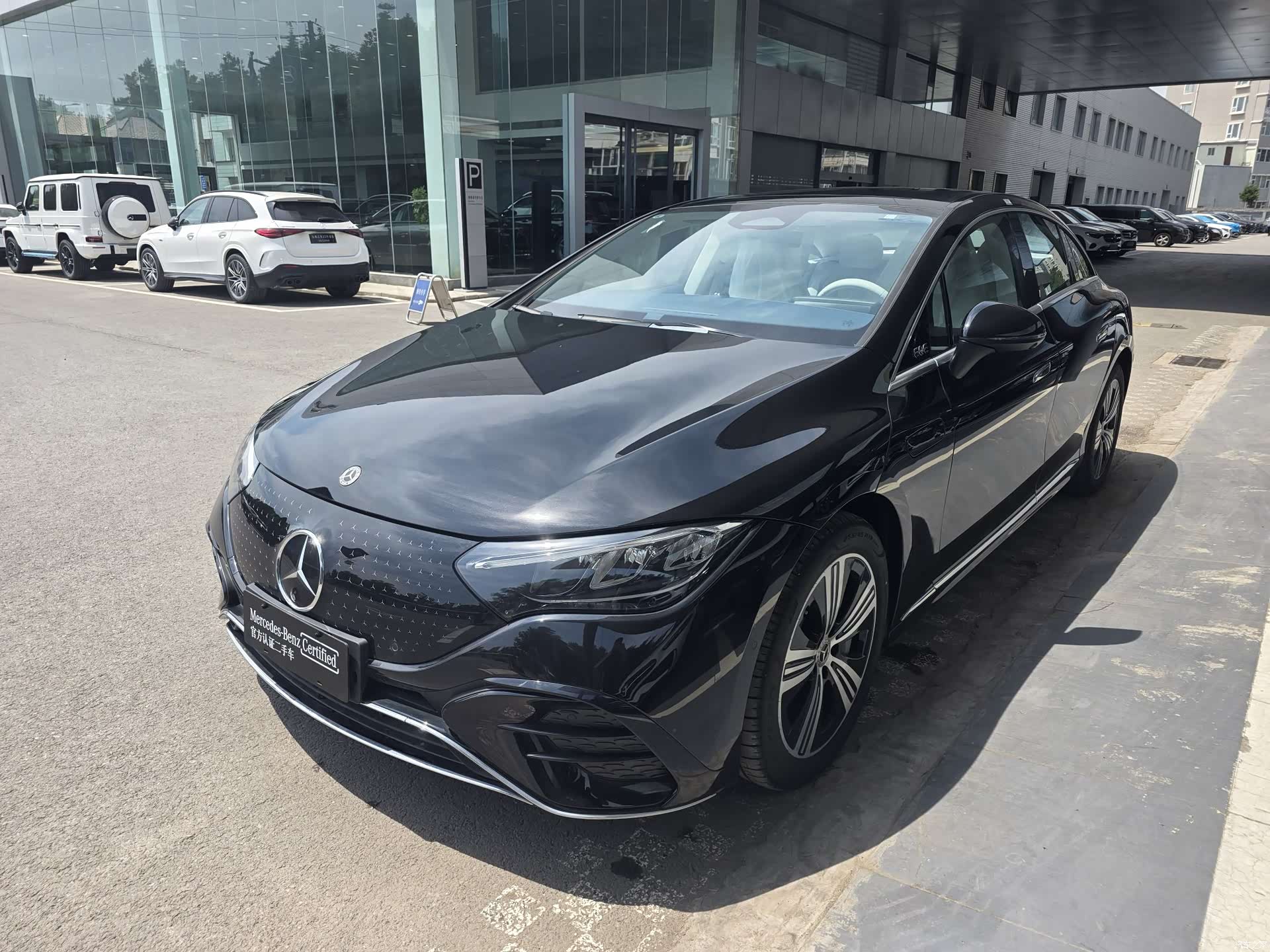 Mercedes-Benz EQE, 2025 1