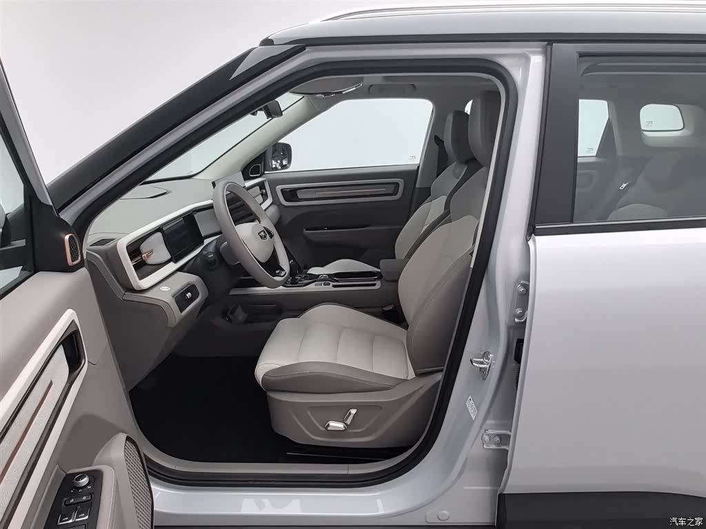 Geely Icon, 2026 10