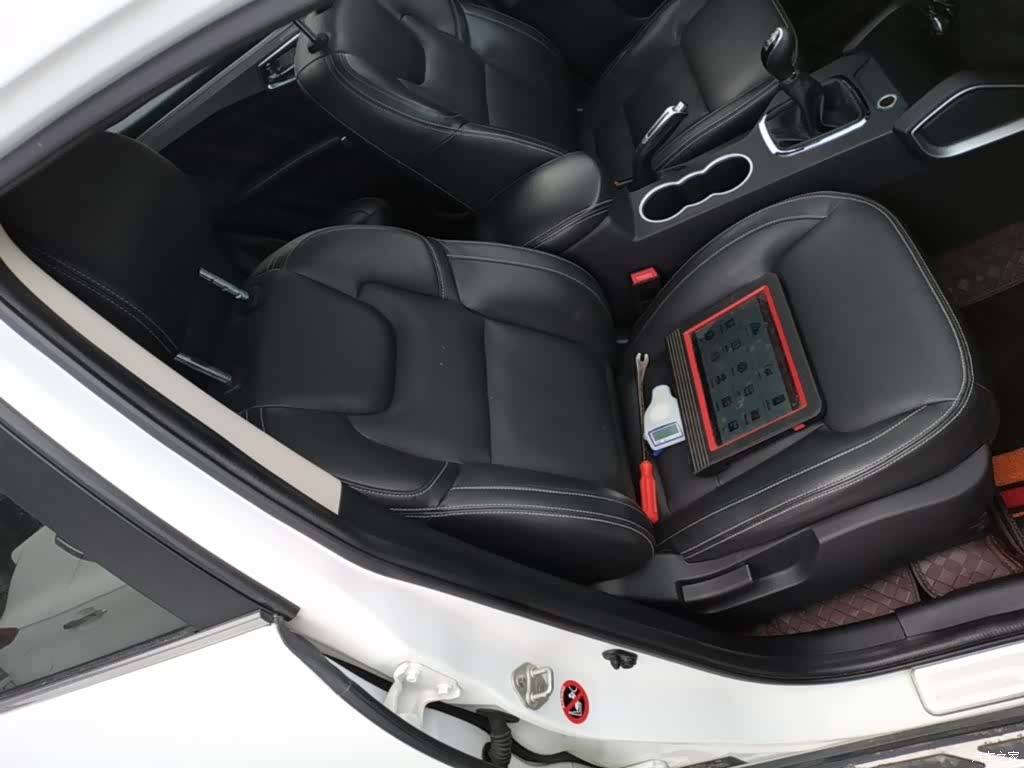 Geely X6, 2017 25