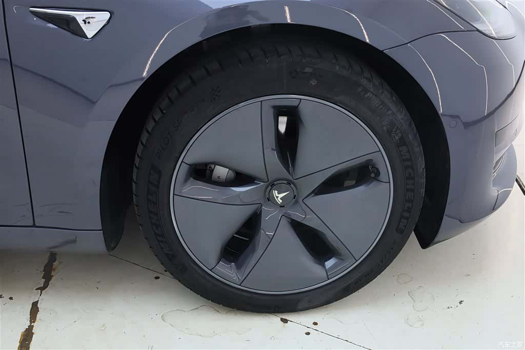Tesla Model 3, 2020 11