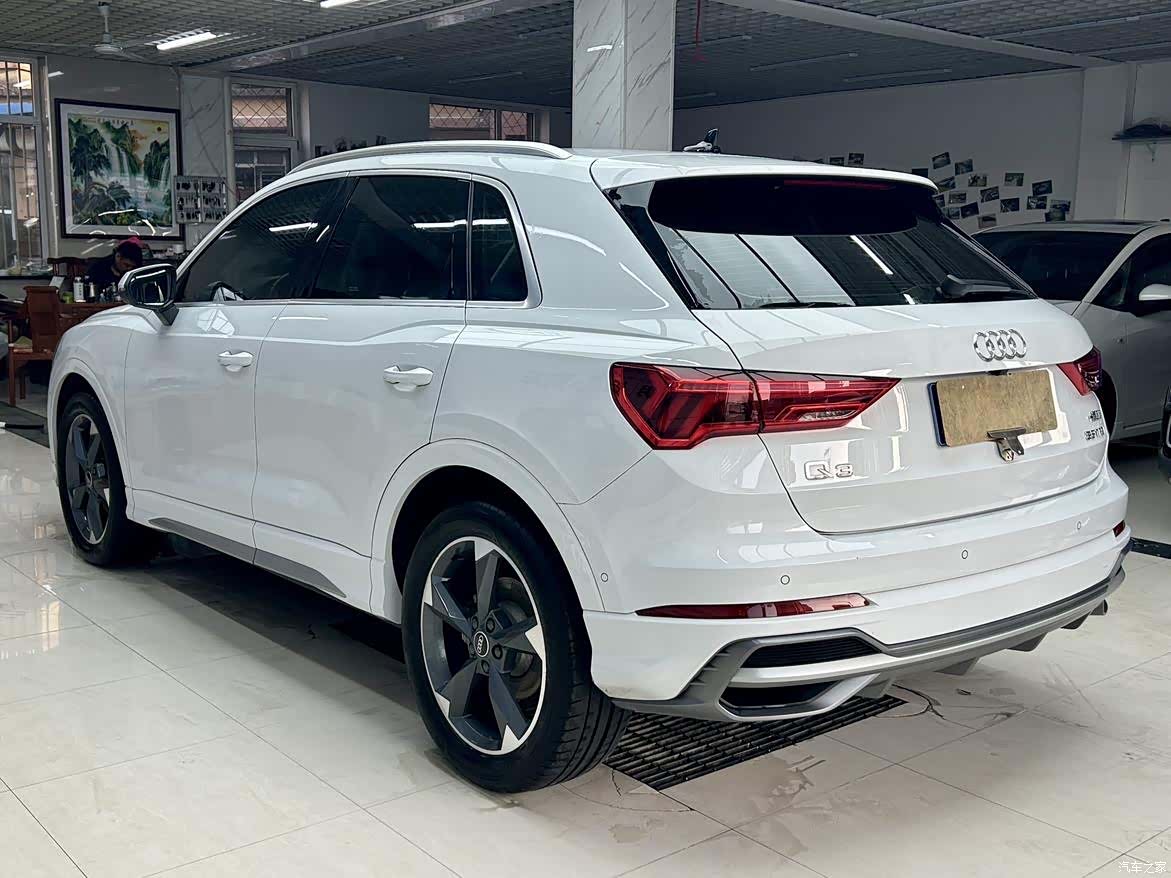 Audi Q3, 2023 6