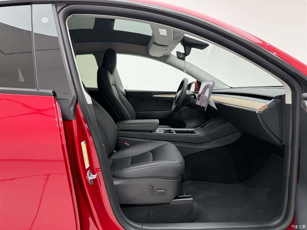Tesla Model Y, 2021 19