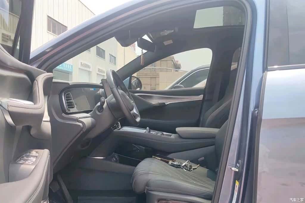 BYD HiAce, 2024 все фото