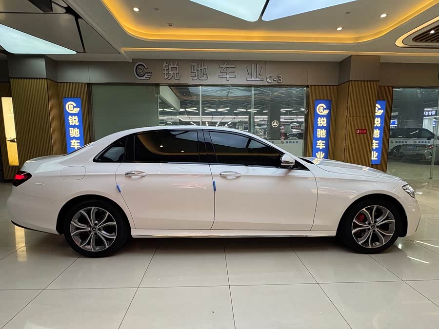 Mercedes-Benz E-Class 2021, фото 4