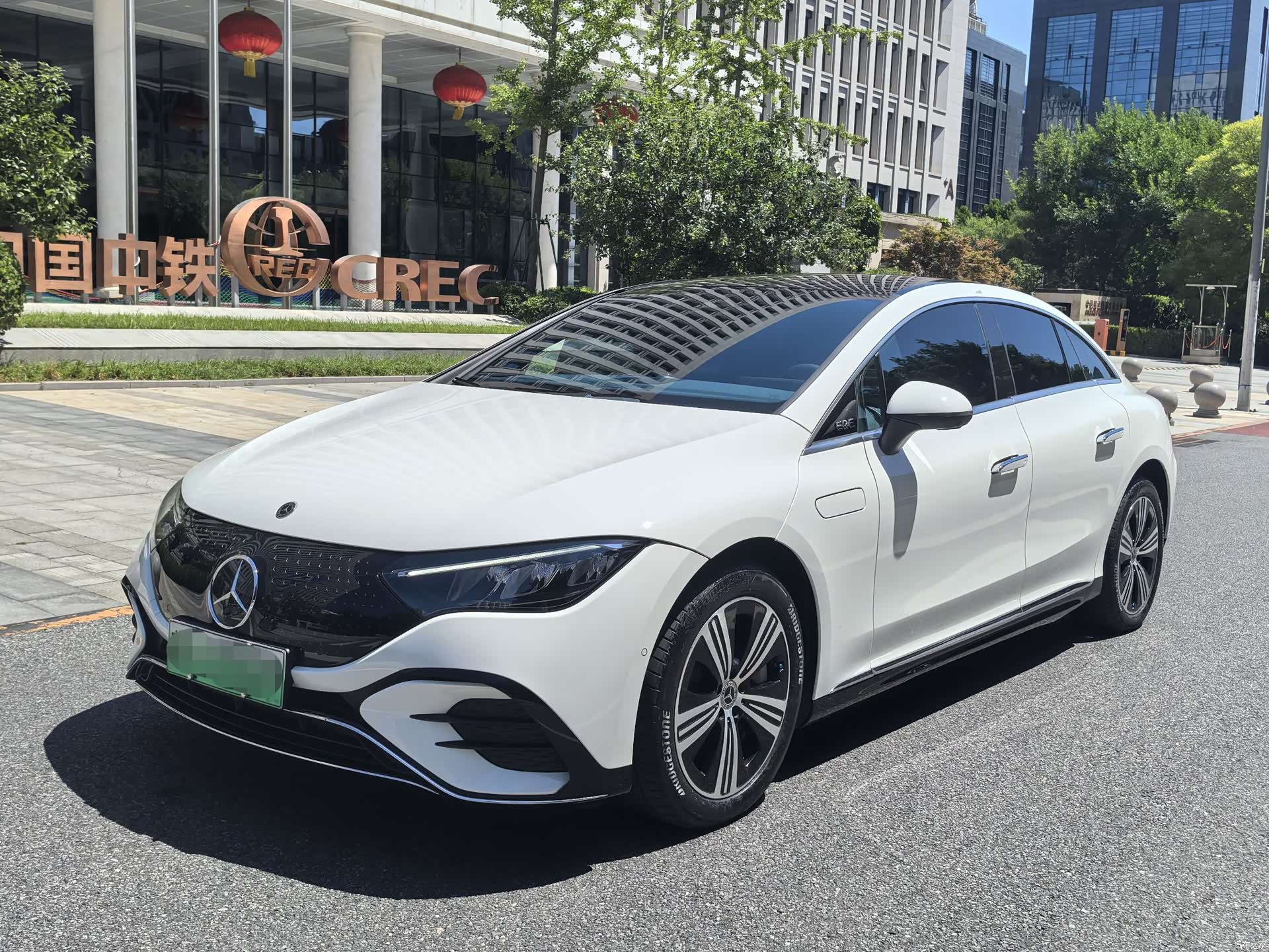 Mercedes-Benz EQE