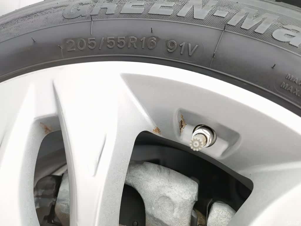 Geely Emgrand, 2016 24
