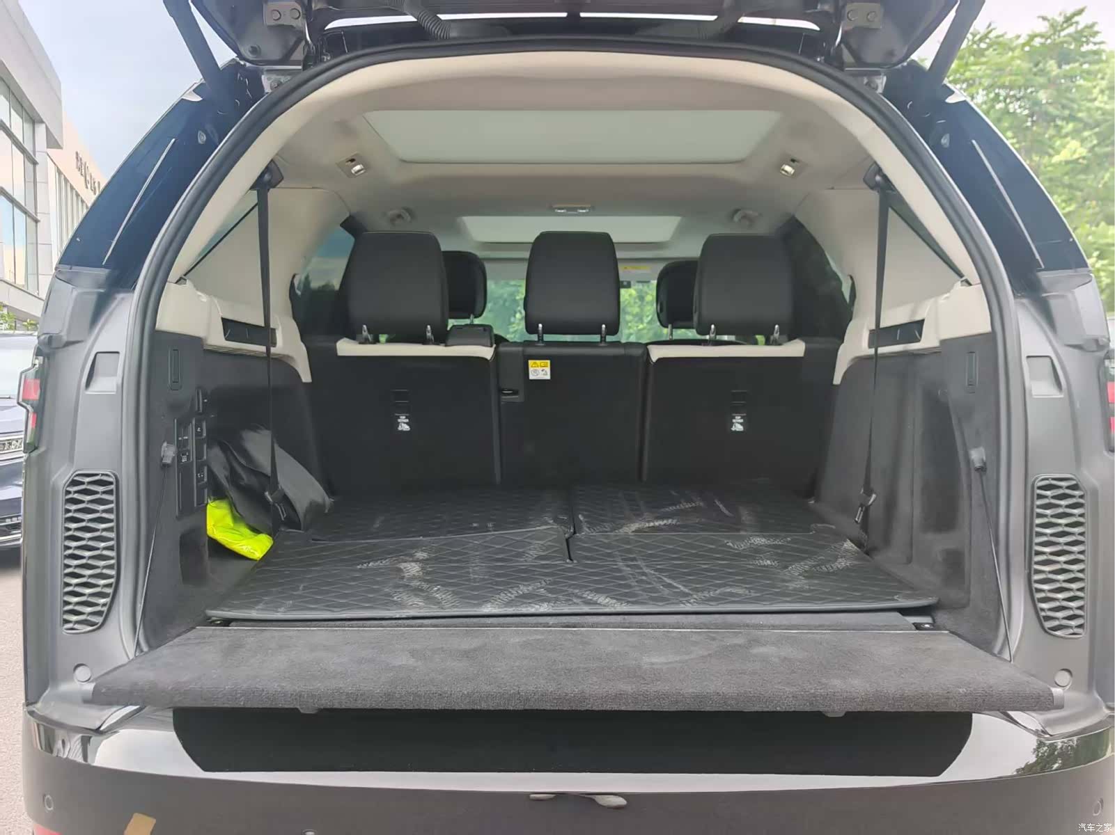 Land Rover Discovery, 2024 10