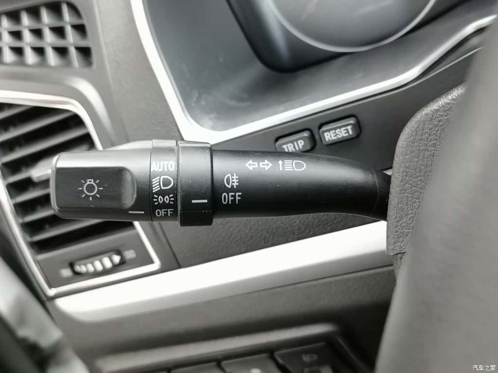 Geely Emgrand, 2016 21