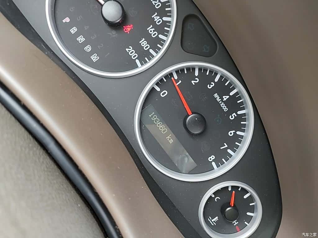 Buick GL8, 2016 12
