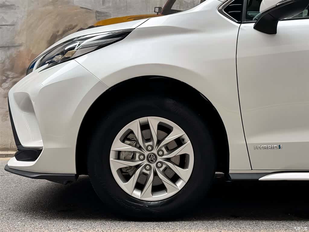 Toyota Granvia, 2023 6