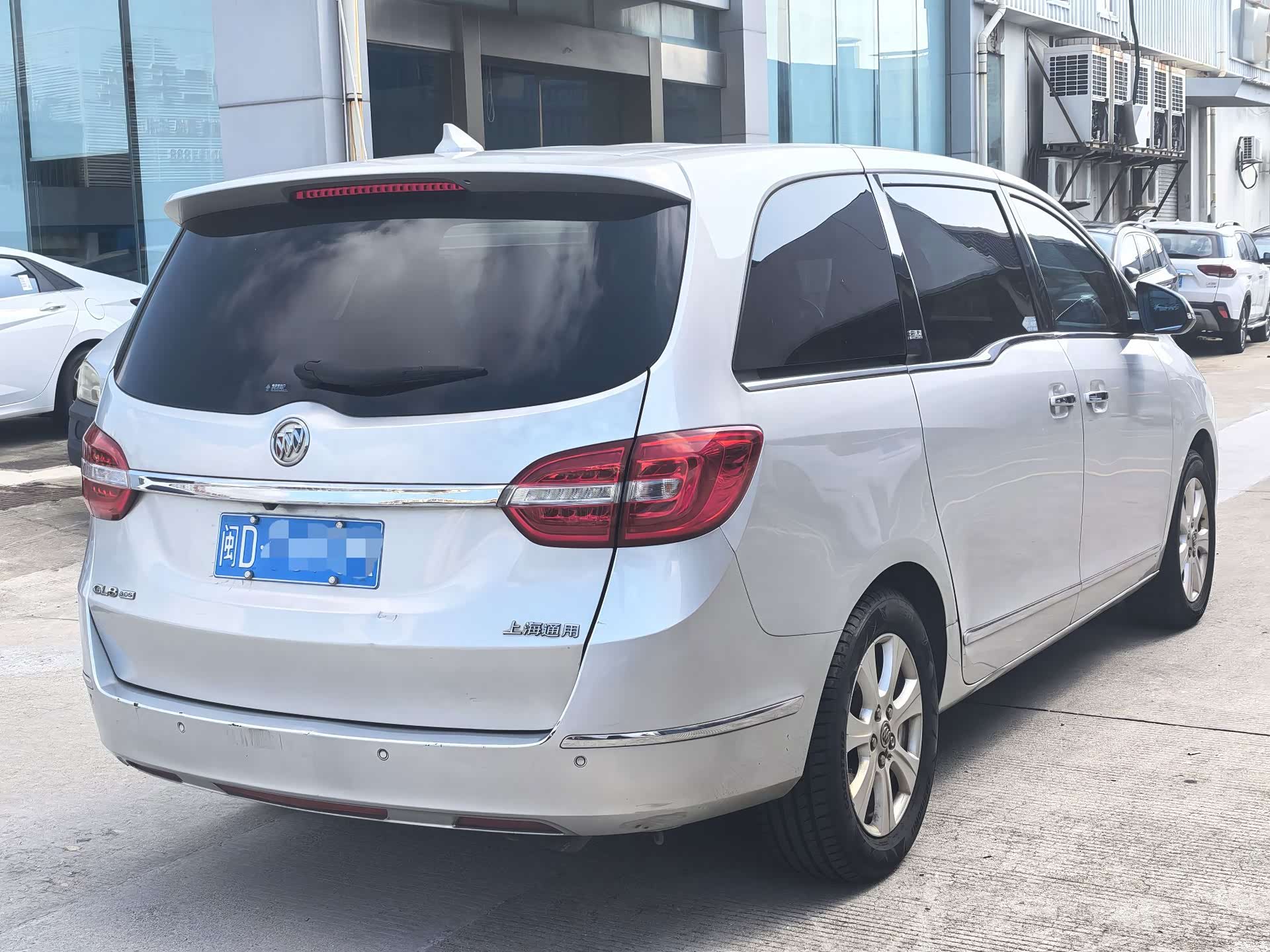 Buick GL8, 2015 6