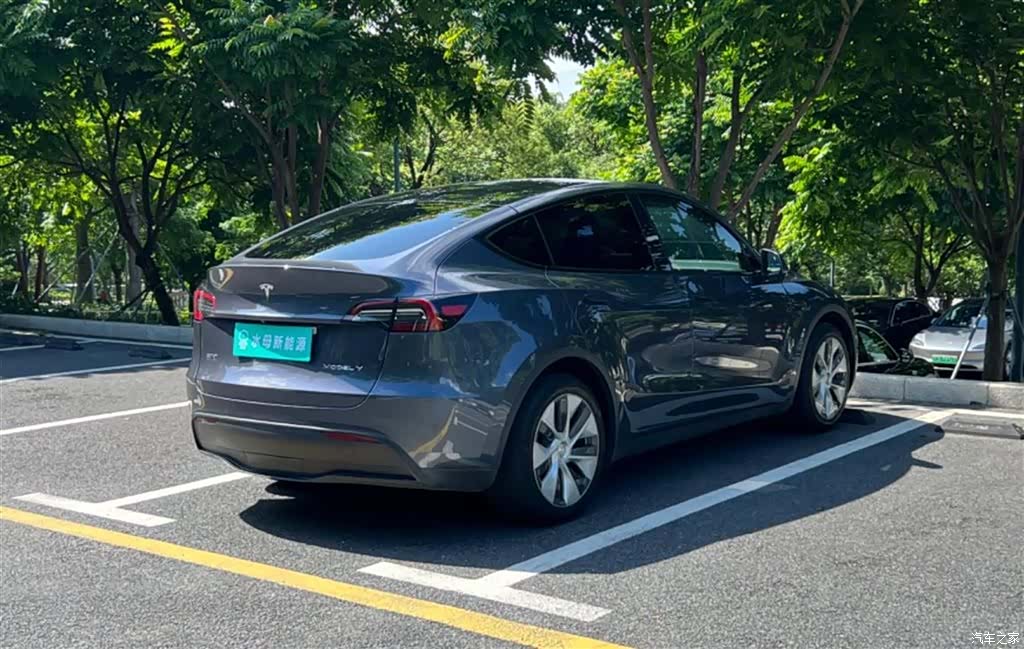 Tesla Model Y, 2021 6