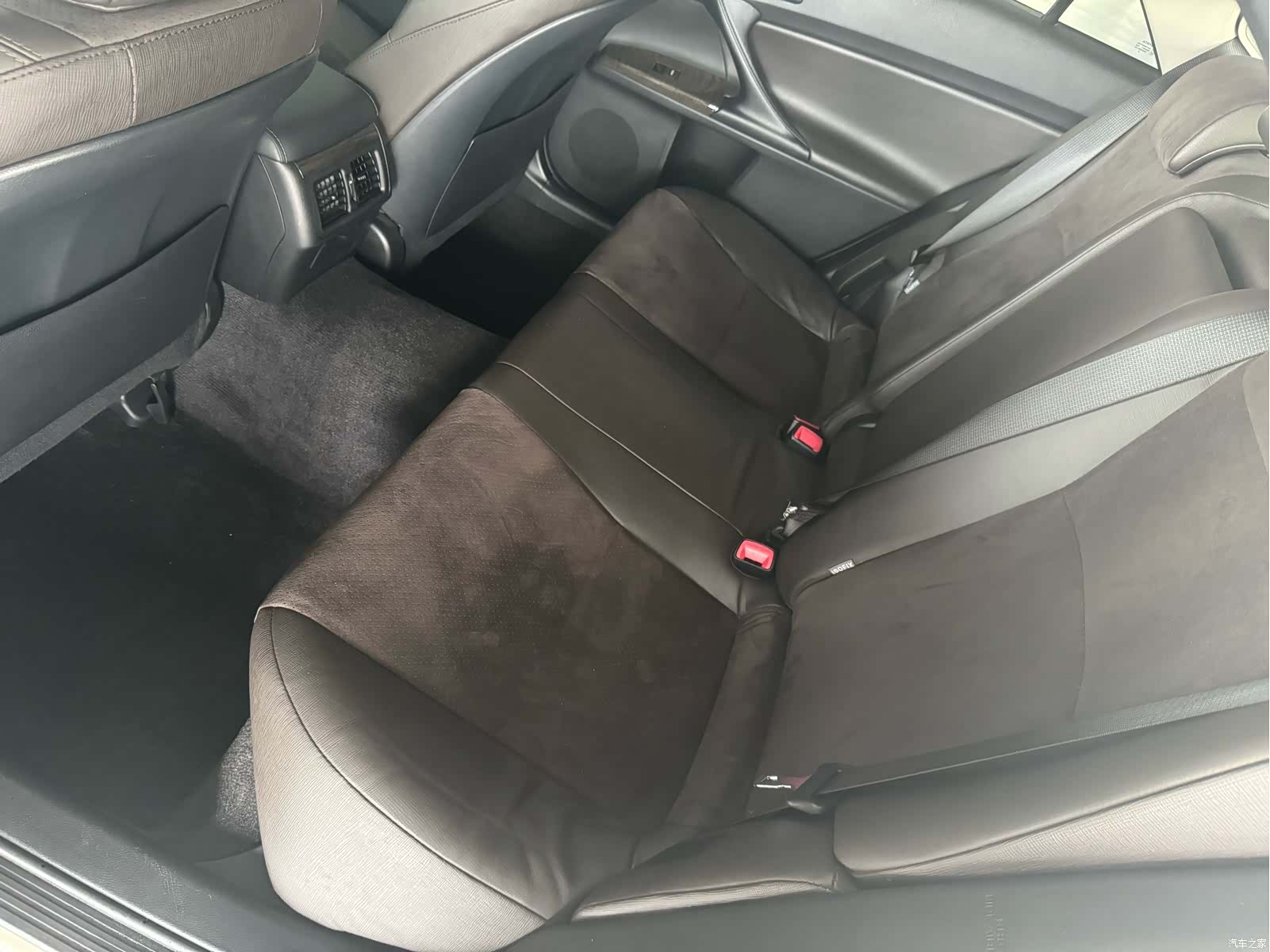 Toyota 2.5V, 2017 7
