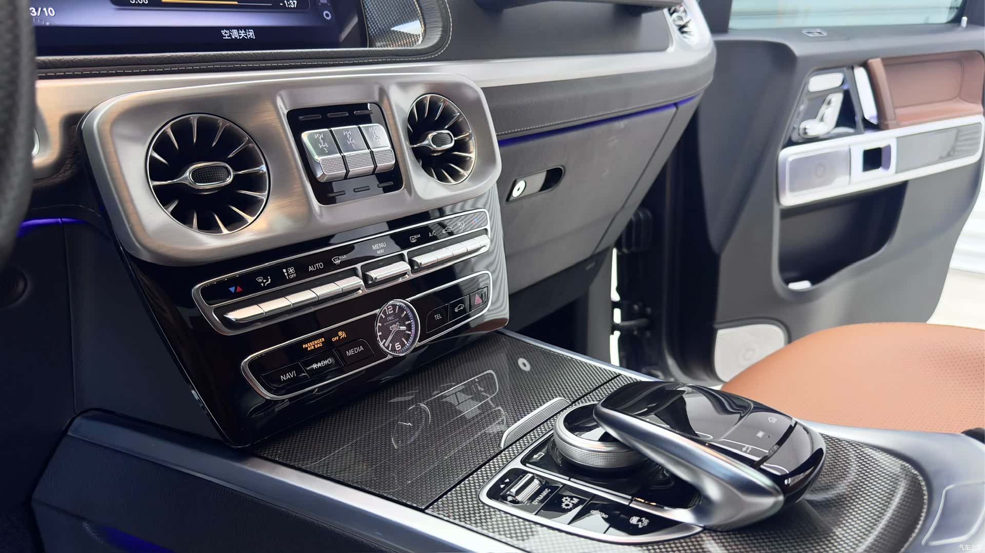 Mercedes-Benz G-Class, 2019 19