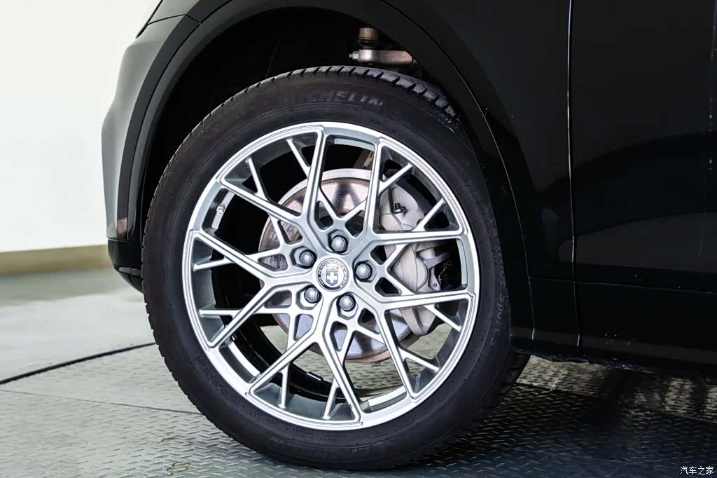 Audi Q5L, 2019 16