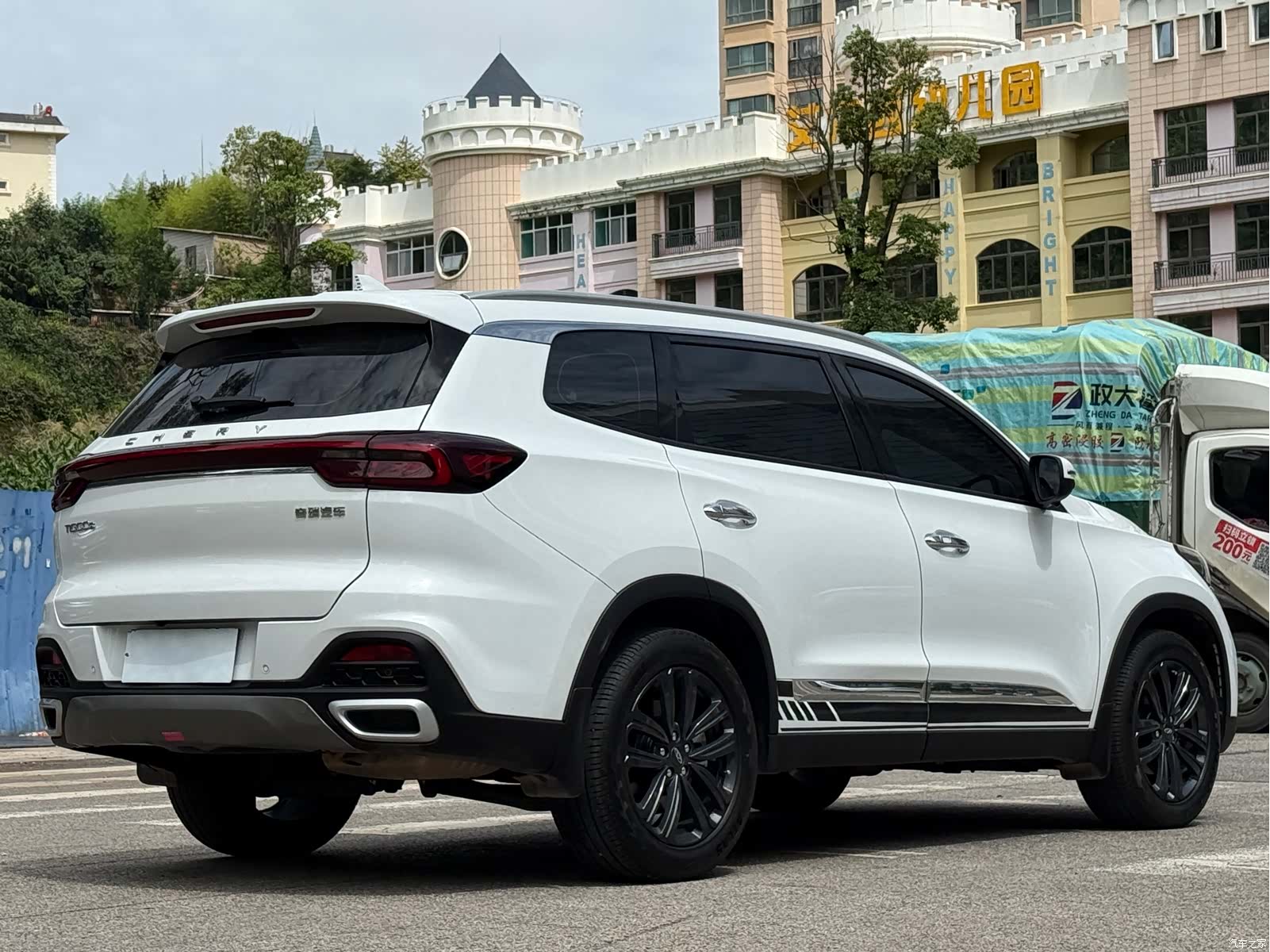 Chery Tiggo 8, 2024 все фото