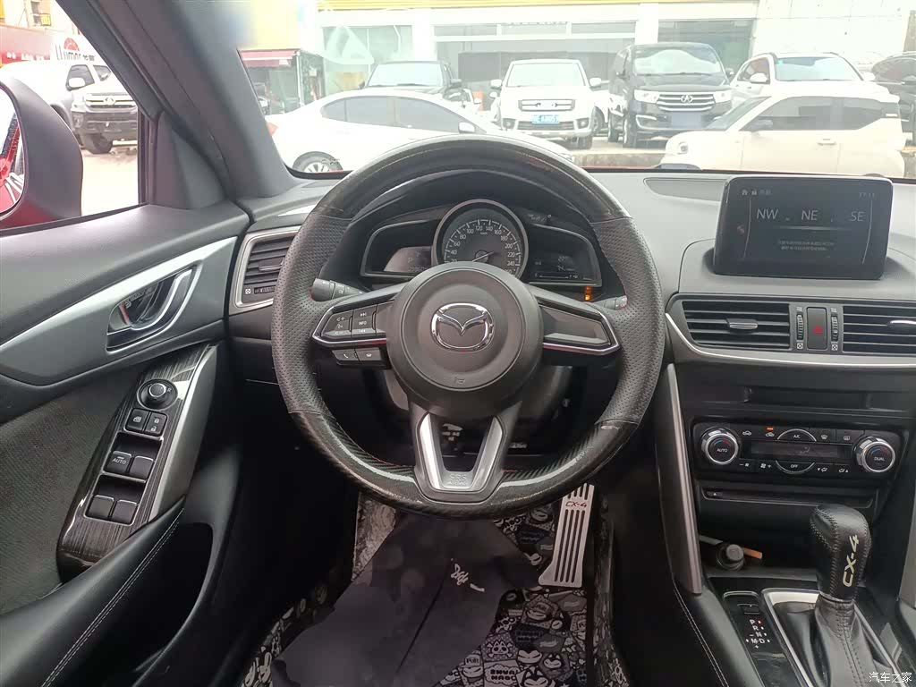 Mazda CX-4, 2018 11