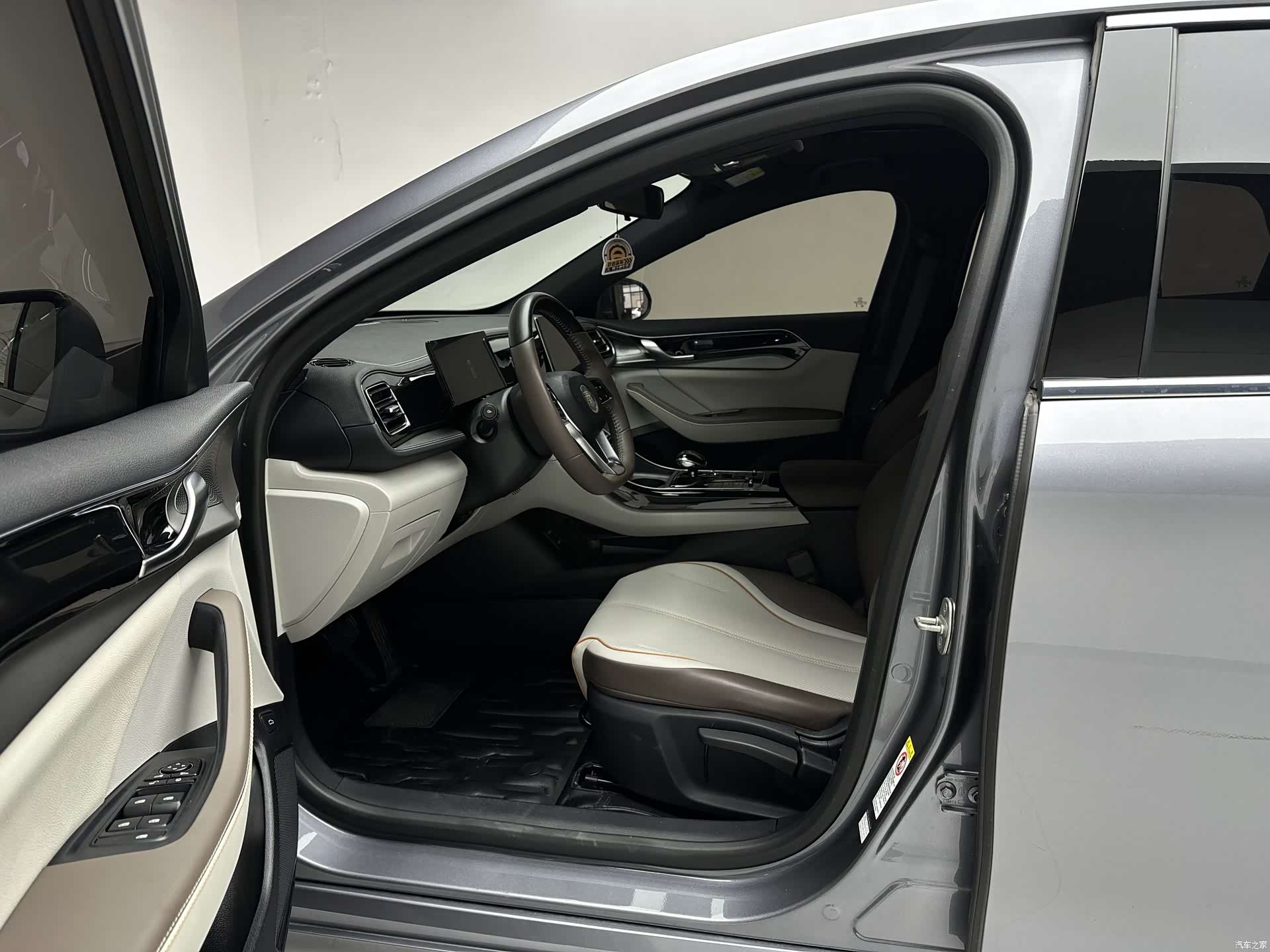 BYD Qin, 2023 9