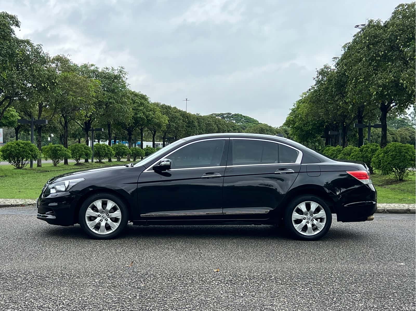 Honda Accord, 2011 4
